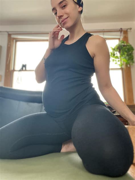 nude preggos|Pregnant Porn Videos 